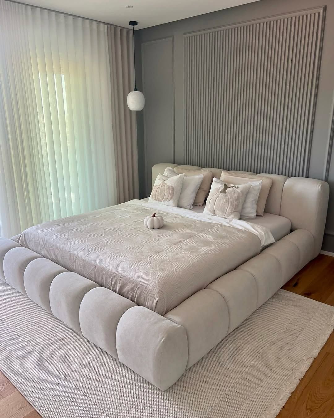 Arc Elegance Platform Bed | The Bed Store